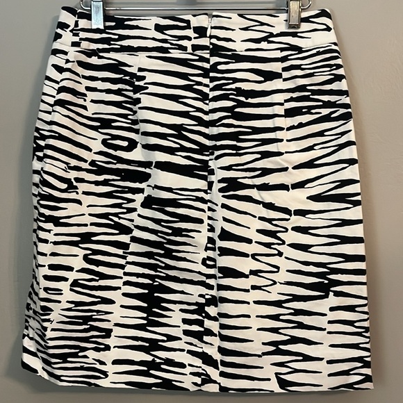 Banana Republic Trina Turk Zebra Print Mini Skirt Size 2 - Picture 5 of 16